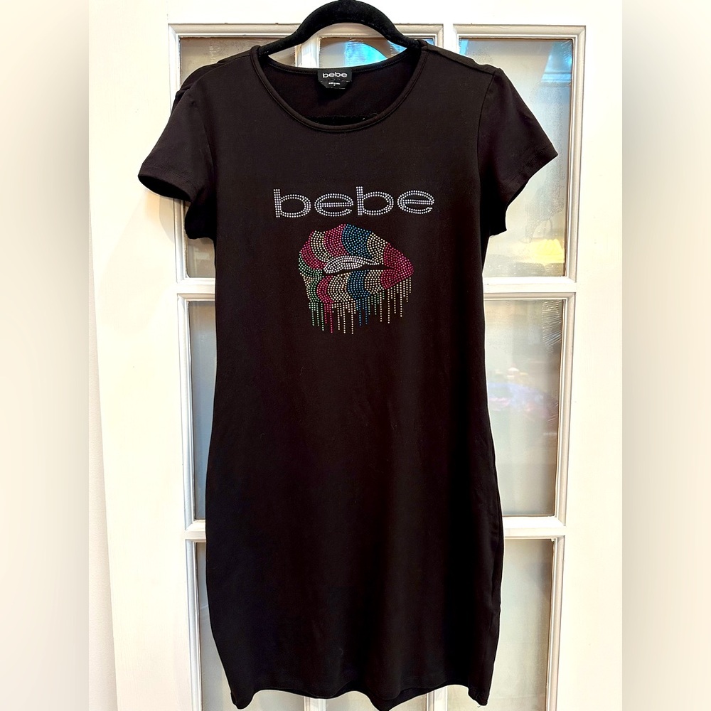 Bebe Black Mini T-Shirt Dress Kissy Lips Rhinestones Logo Stretchy Size Medium